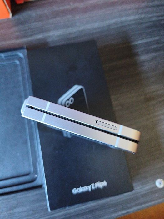 Ver este Samsung Galaxy filp 6 troco por outro do meu agrado
