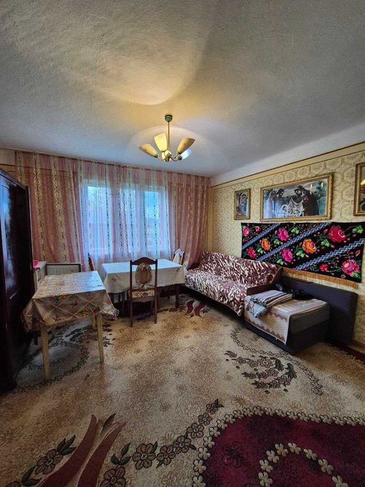 Продаж житлового будинку на ділянці 42 сотки в с. Бедевля