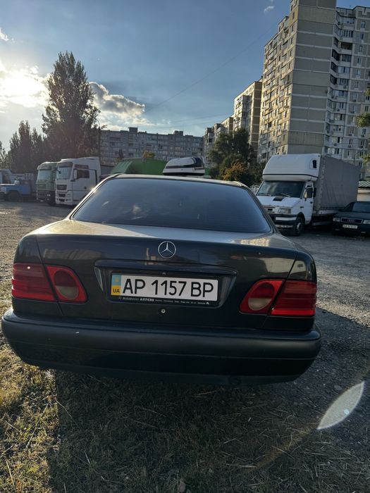 Мерседес w210 1996 2.0