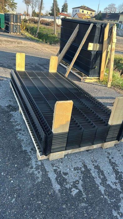 Kompletne ogrodzenie panelowe plus podmurówka