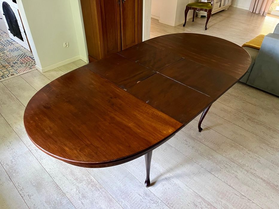 Drewniany rozkladany stół