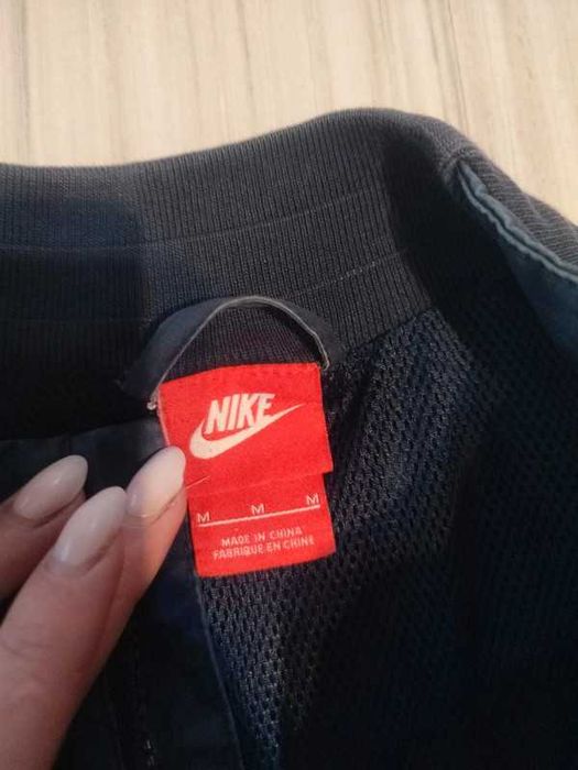 kurtka letnia męska rozm. M firmy Nike