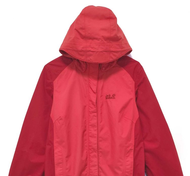 Kurtka Jesienna Outdoor Wodoodporna Czerwona Jack Wolfskin |R. M