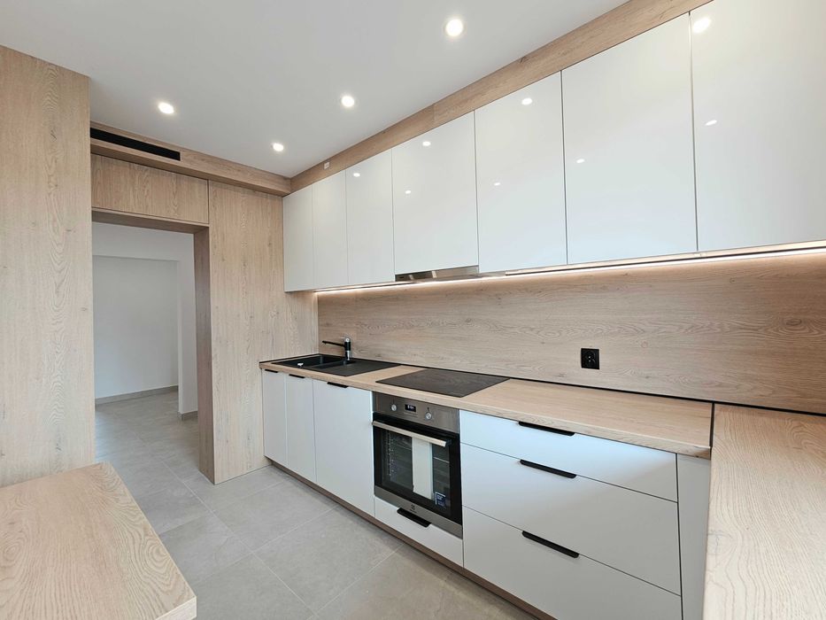 PIĘKNE M5 75m - po remoncie - NOWA kuchnia - BALKON- osobne wc