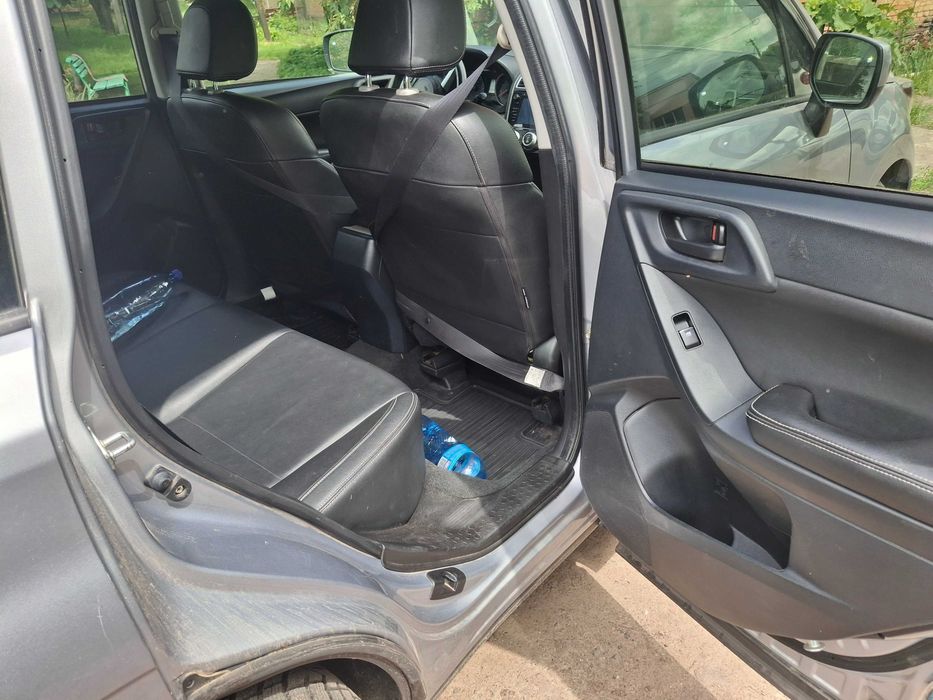 Subaru Forester 2016 рік