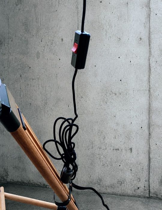 Lampa stojąca loftowa