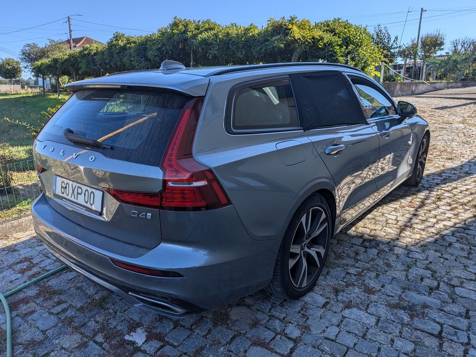 Volvo V60 D4 R-Design 2.0