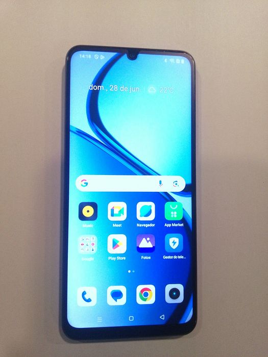 Realme Note 60 .