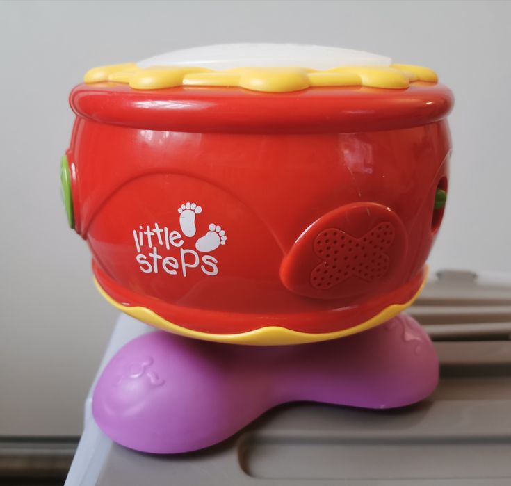 Interaktywny muzyczny bębenek Little steps