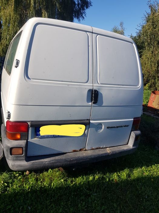 pas przedni ,atrapa,reflektory,wentylatory vw t4