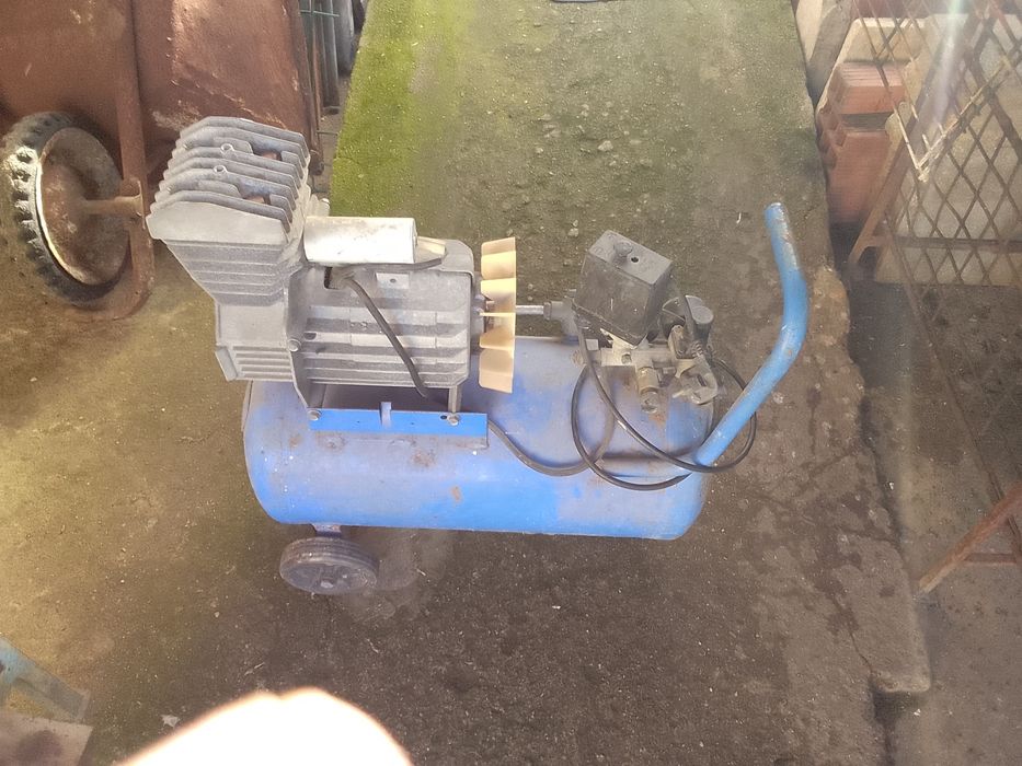 2 compressores de 50litros