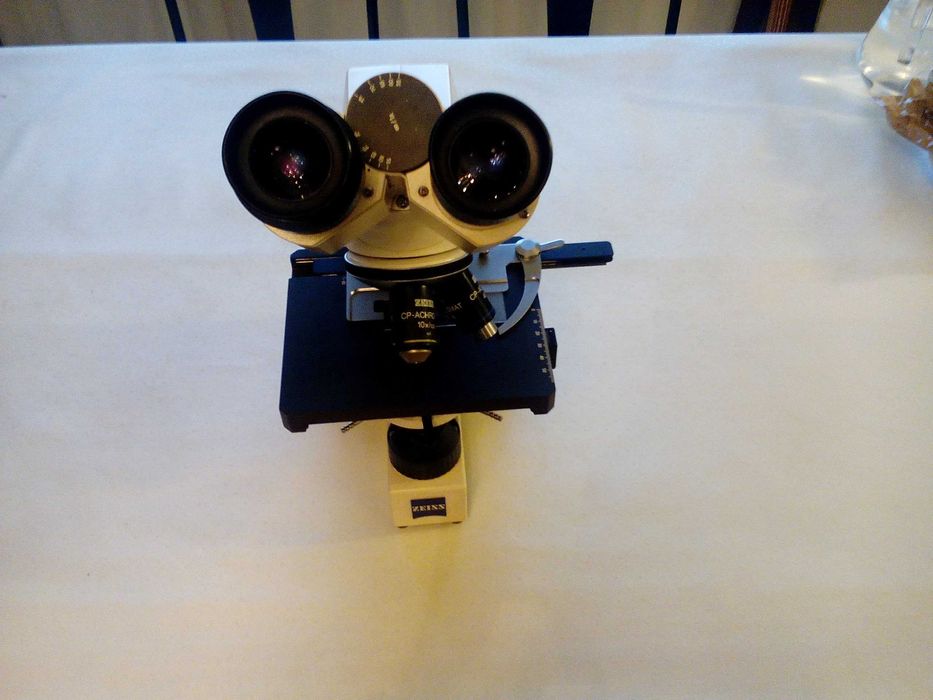 Microscopio semi profissional