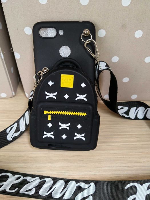 Capa 2-em-1 para Redmi 6 com Mini-Mochila e Alça, nova