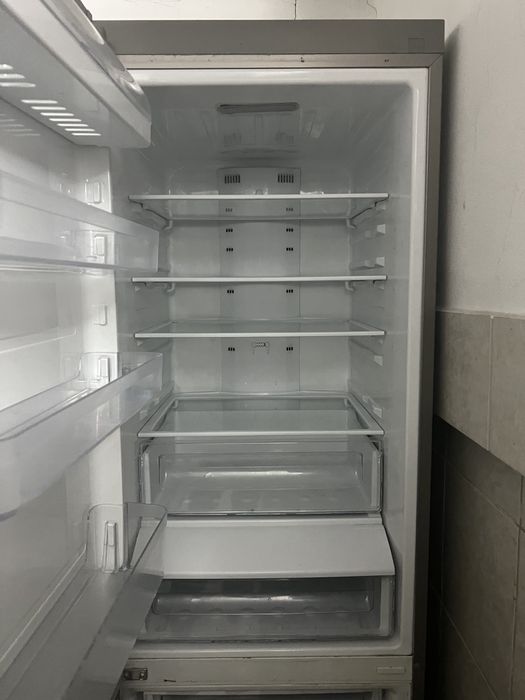 Lodówka Samsung 190 cm otwierana na lewo