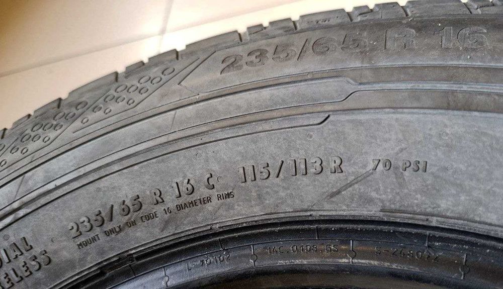 Пара шин б/у 235/65R16C 115/113R Continental ContiVanContact 200