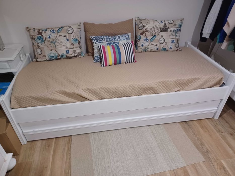 Cama de solteiro com colchão