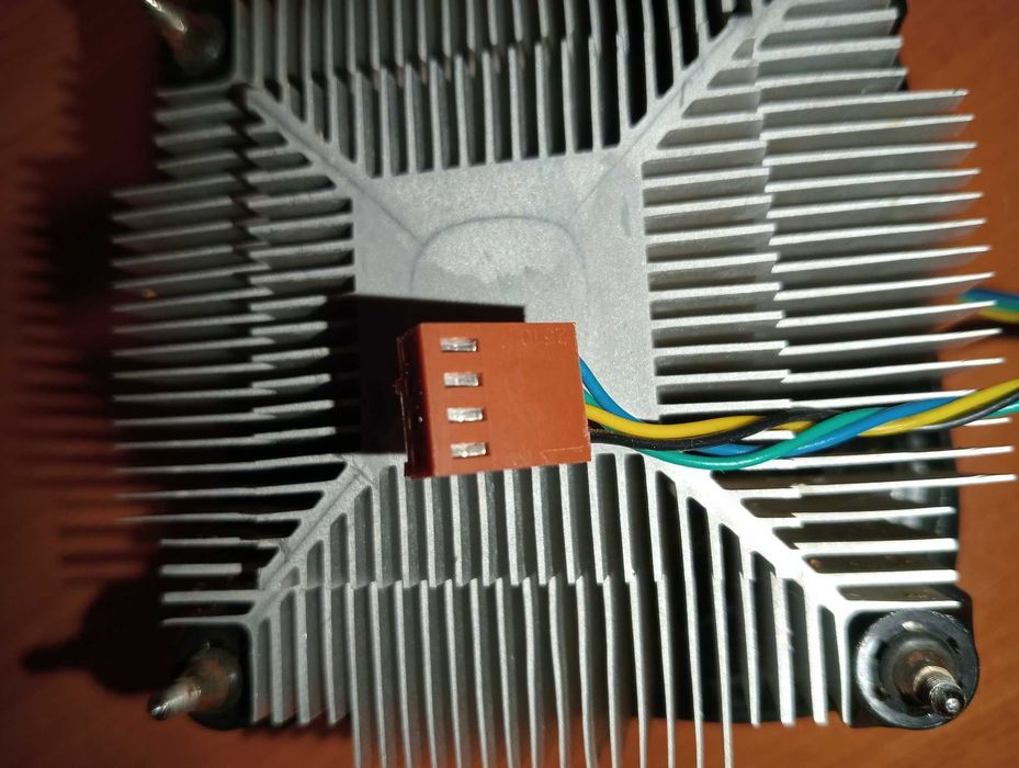 Охлаждения процессора LGA 775 2шт. б/у. цена от 80грн.