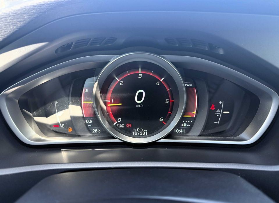 VOLVO V40 CrossCountry 2.0 D2 Ocean Race - 2015 - 167.000km