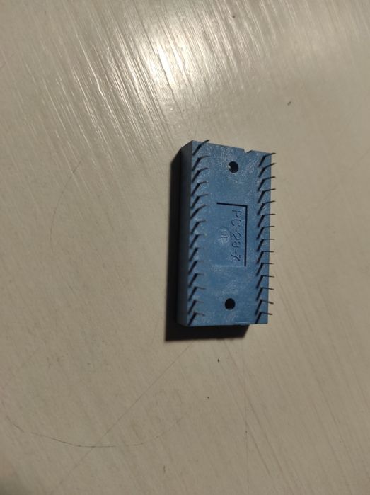 Панелька DIP28 pin широка