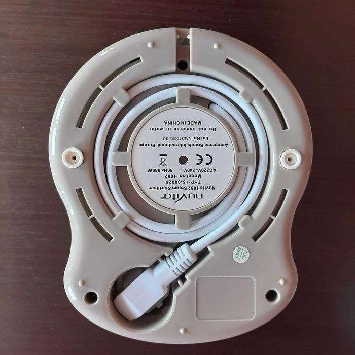 Esteriliza biberões de forma rápida, natural e eficaz.