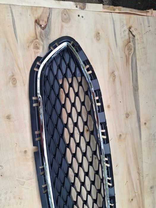 FORD FIESTA MK8 grill atrapa 2017 +