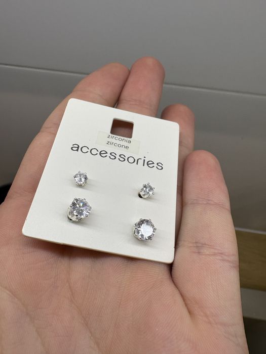 Kolczyki nie uzuwane