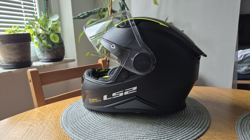Motocyklowy kask dziecięcy Dziecięcy kask motocyklowy LS2 FF812  roz.L