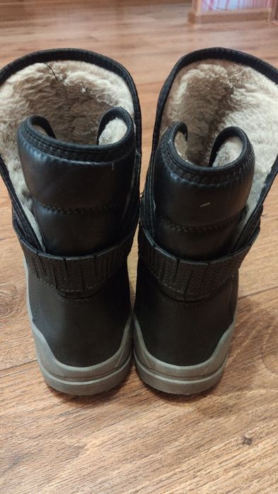 Продам зимние сапоги  41 размер
