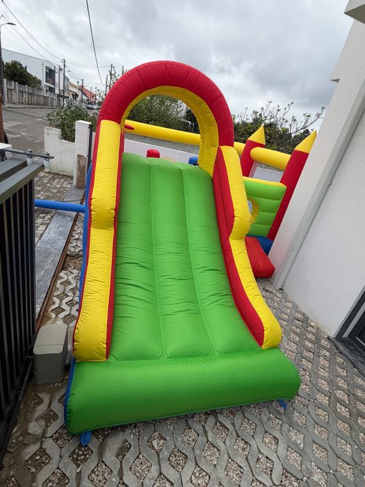 Aluguer Insufláveis