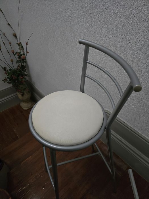 Cadeira Alta Branca