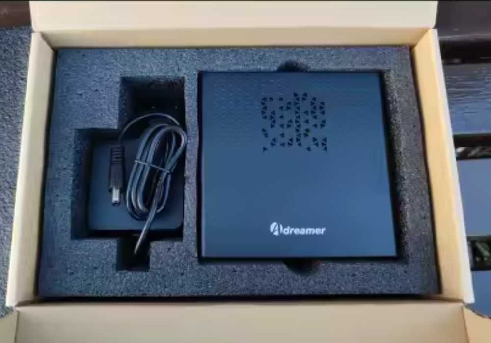 Adreamer AriesBox Міні-ПК R7 7840HS