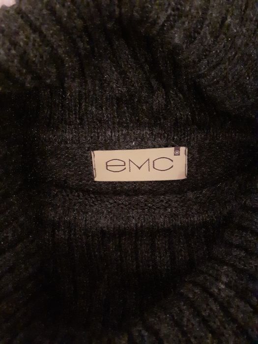 Ciepły sweter z golfem szary EMC