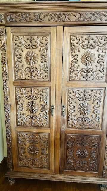 Móvel trabalhado alt.190cm