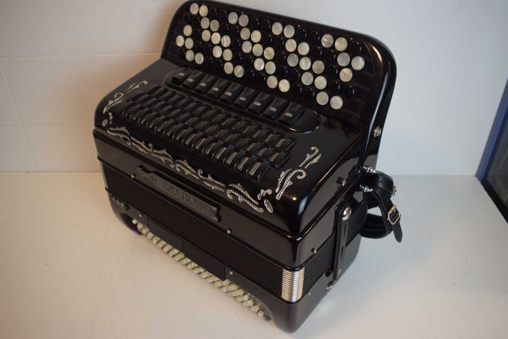 Acordeao Bugari Armando 3 voz