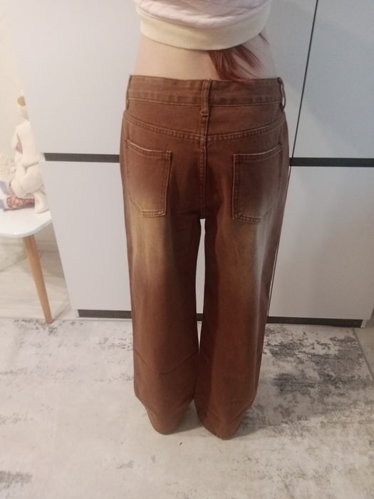 Жіночі стильні джинси