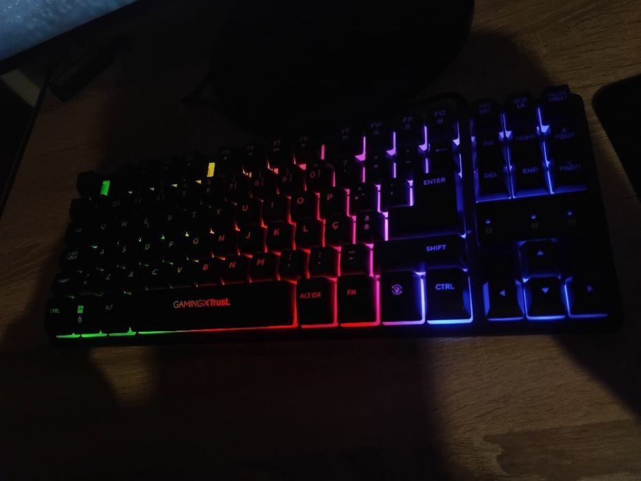 HP OMEN 1TB + Monitor