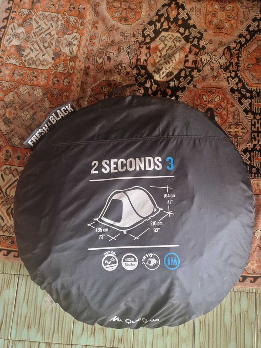 Tenda de campanha Quechua 2 Seconds para 3 pessoas.  Modelo Fresh & Black. - Cor preta.