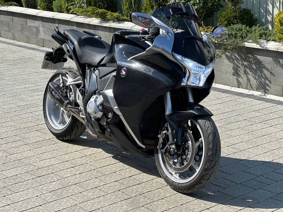 Продам Honda VFR 1200