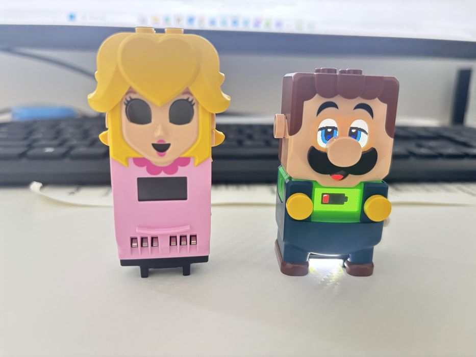 Figurki lego z roznych serii i zestawow - 14 figurek