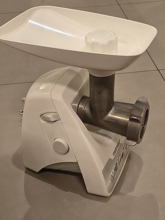 Maszynka do mięsa z szatkownicą