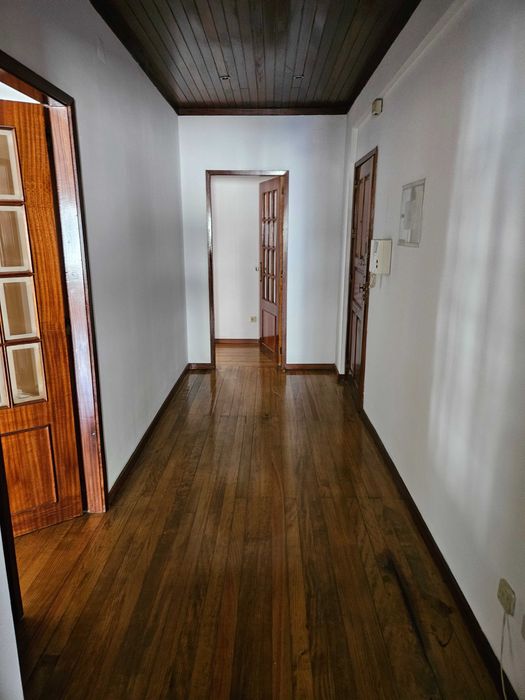 Arrenda-se Apartamento T2 São Vicente