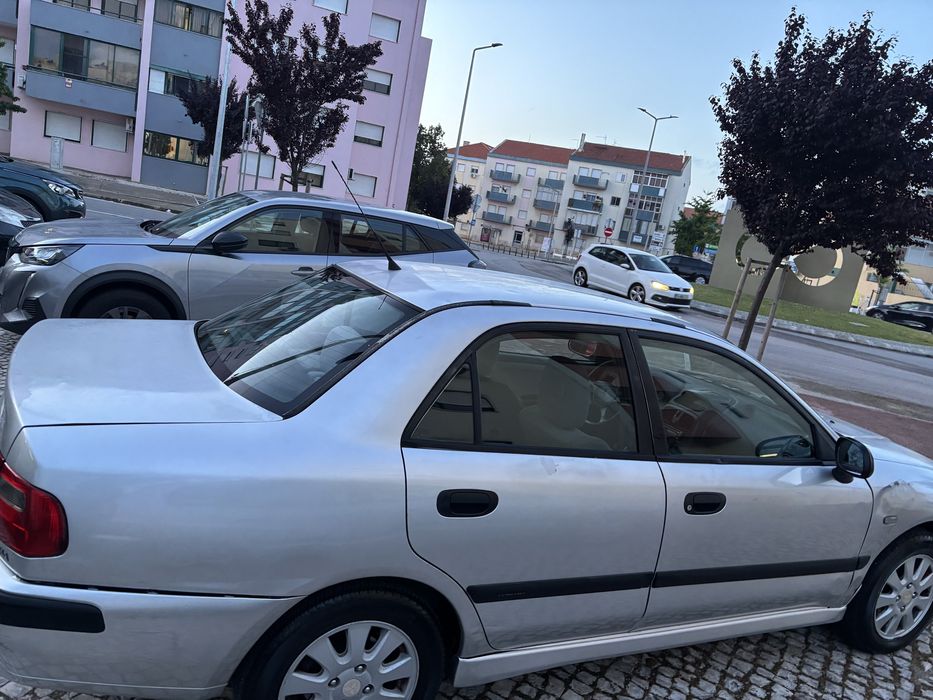 Mitsubishi carisma