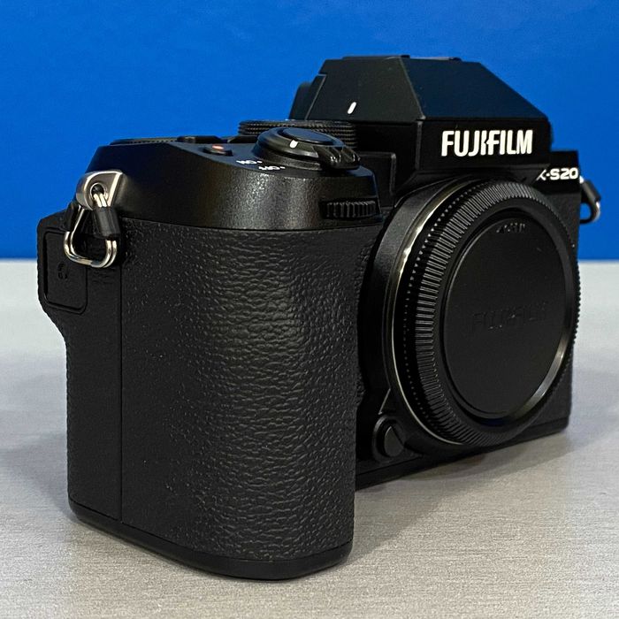 Fujifilm X-S20 (Corpo) - 26.1MP - NOVA - 3 ANOS DE GARANTIA