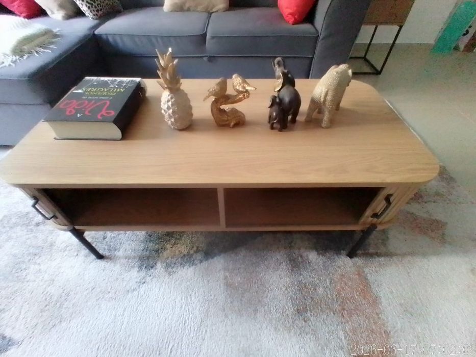 Mesa de centro bege
