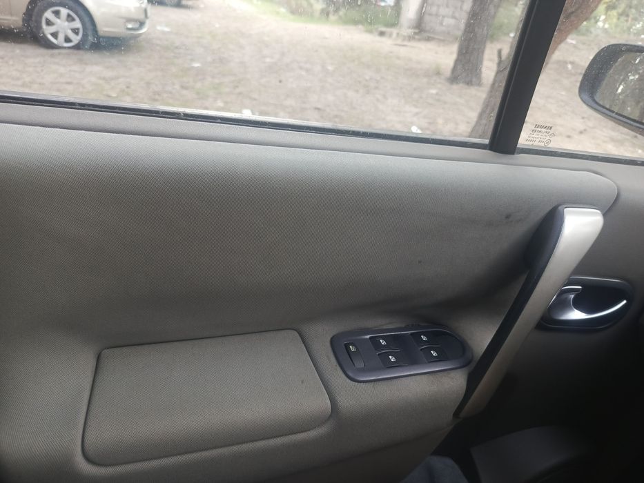 Renault Scenic II Рено сценнік ІІ