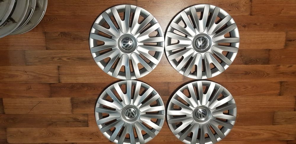 Kaplet (4szt)Kołpaków do VW,rozmiar 15.Orginał.Stan Super