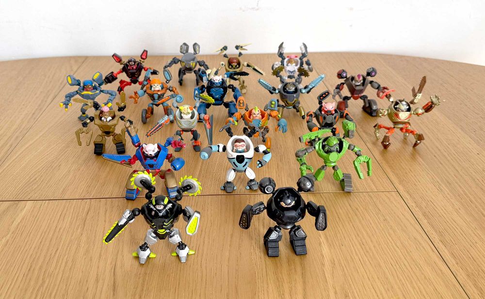 Ready2Robot - 19 figurek