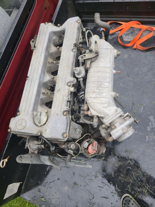 Mercedes 114 115.    280ce M110