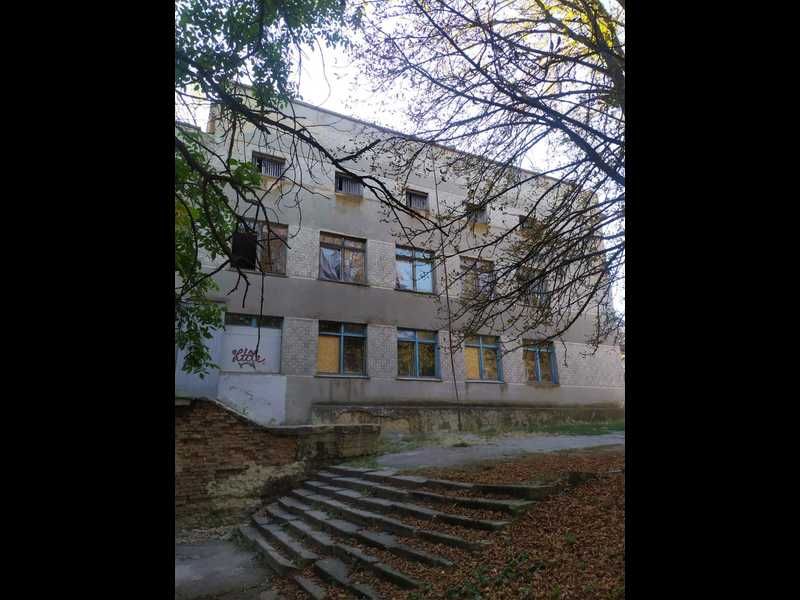 Продаж громадського будинку 2338,2м2 с. Созонівка