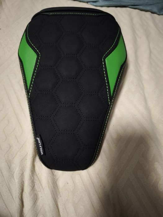 Banco do passageiro para Kawasaki Ninja 900 Z900 2025, modelo Flat Red/Green